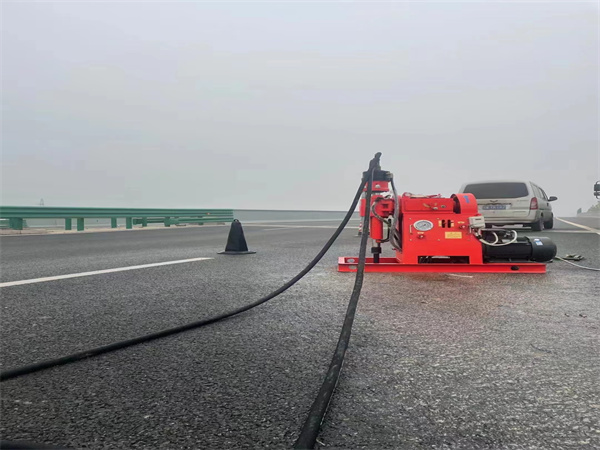 赫章马路路基路面开裂下沉注浆加固灌浆